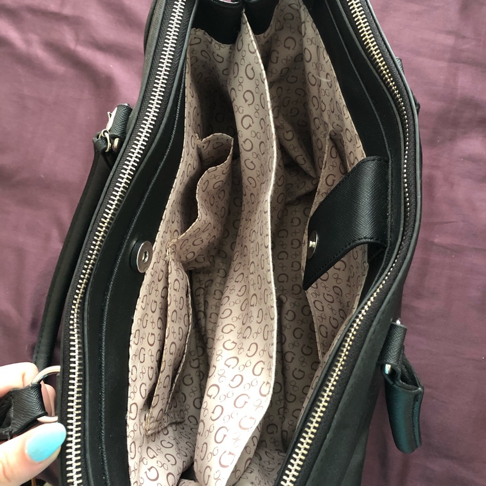 Guess Purse - Picture 2 of 2
